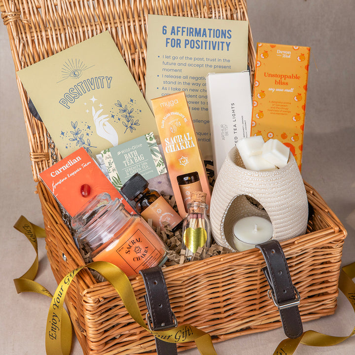 Sacral Chakra Gift Basket – A Gift of Creativity and Emotional Wellbeing